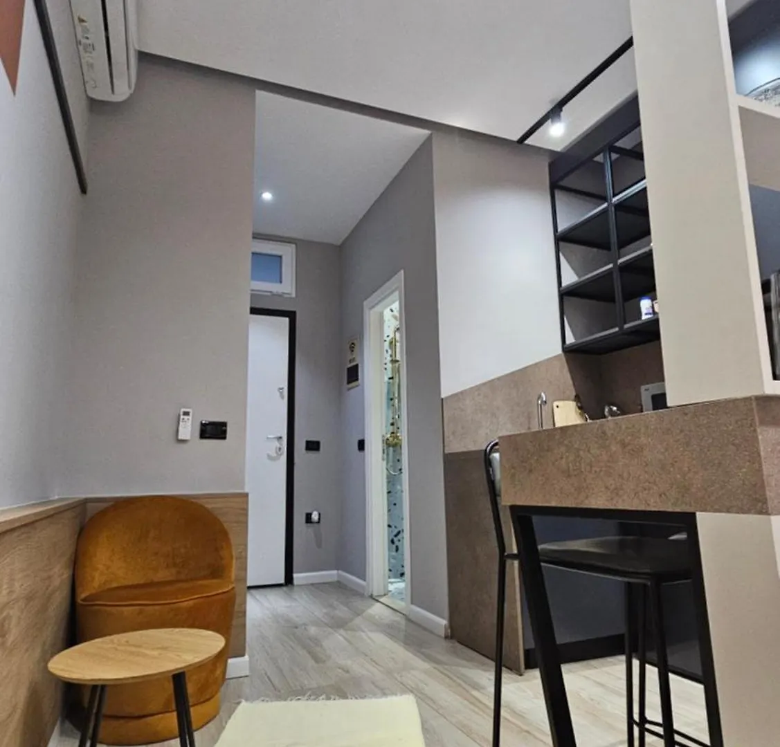 Tam Serviced Studio Apartments Next To Blloku Tirana